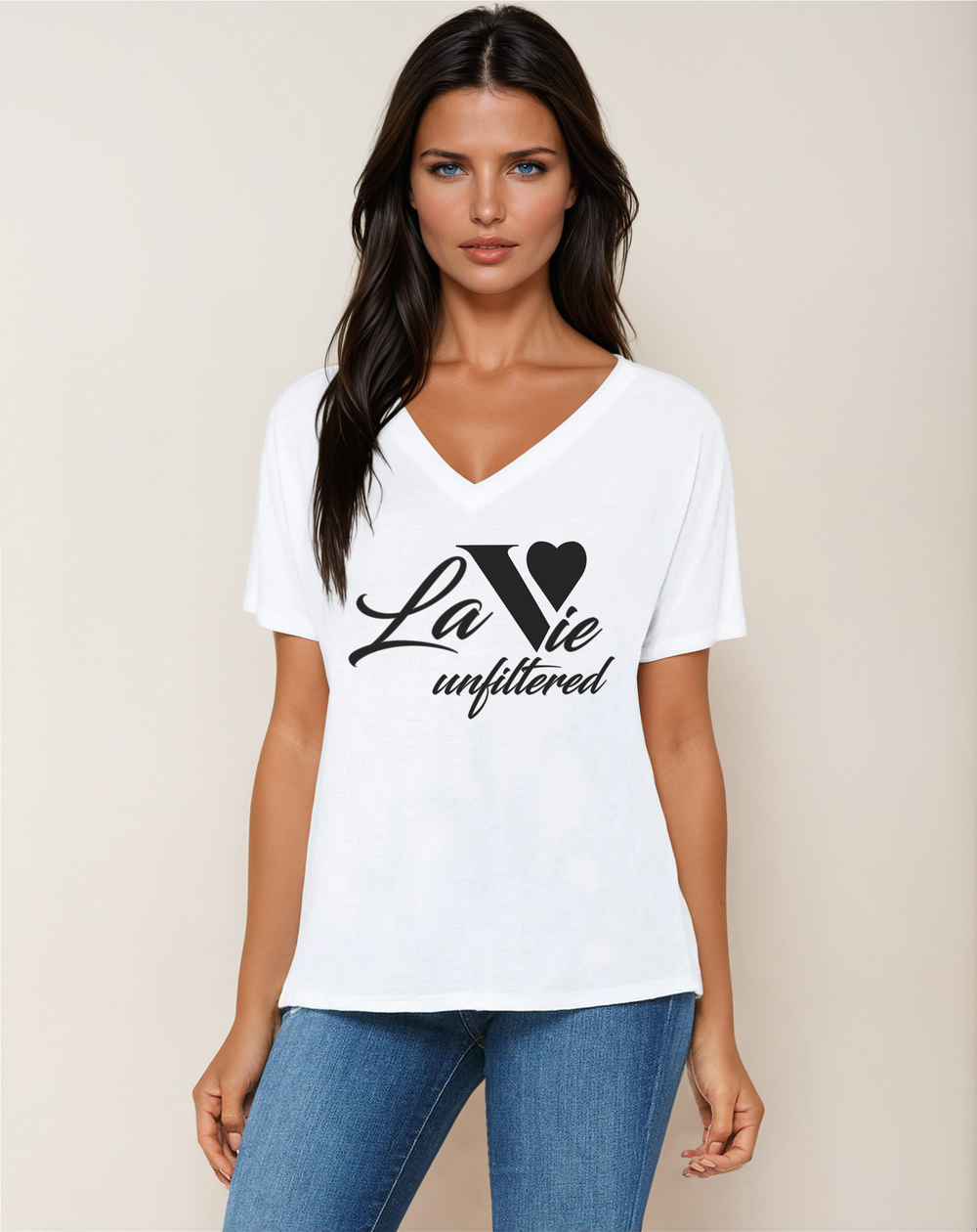 La Vie unfiltered white - V-Neck Slouchy Glam Tee - La Vie unfiltered