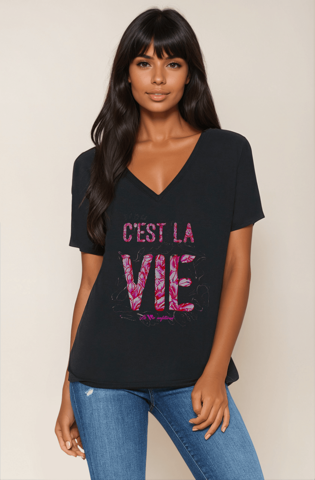 C'est la vie - V - Neck Slouchy Glam Tee - La Vie unfiltered