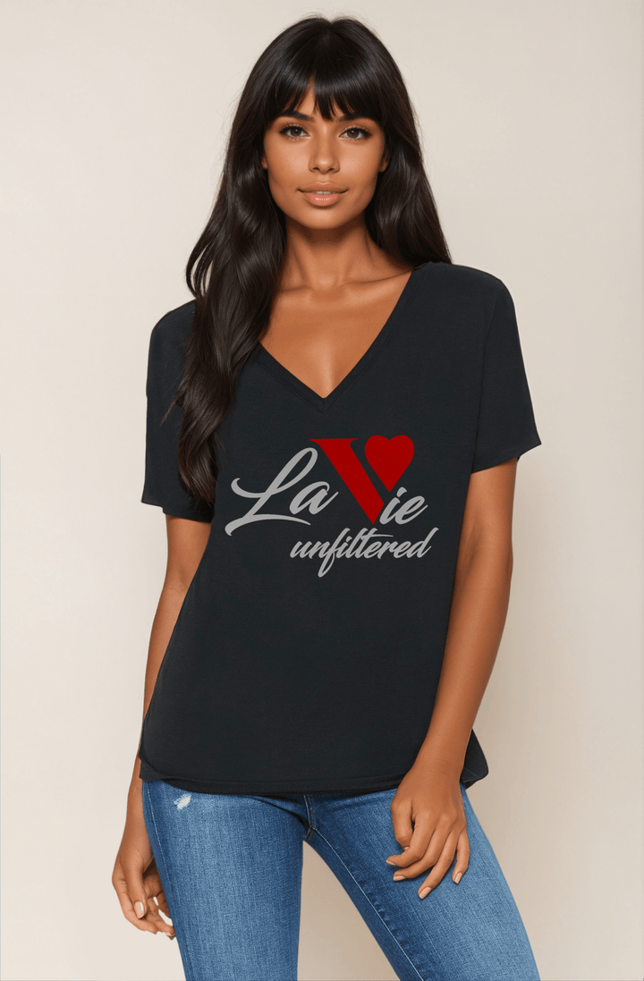 La Vie unfiltered red - V - Neck Slouchy Glam Tee - La Vie unfiltered