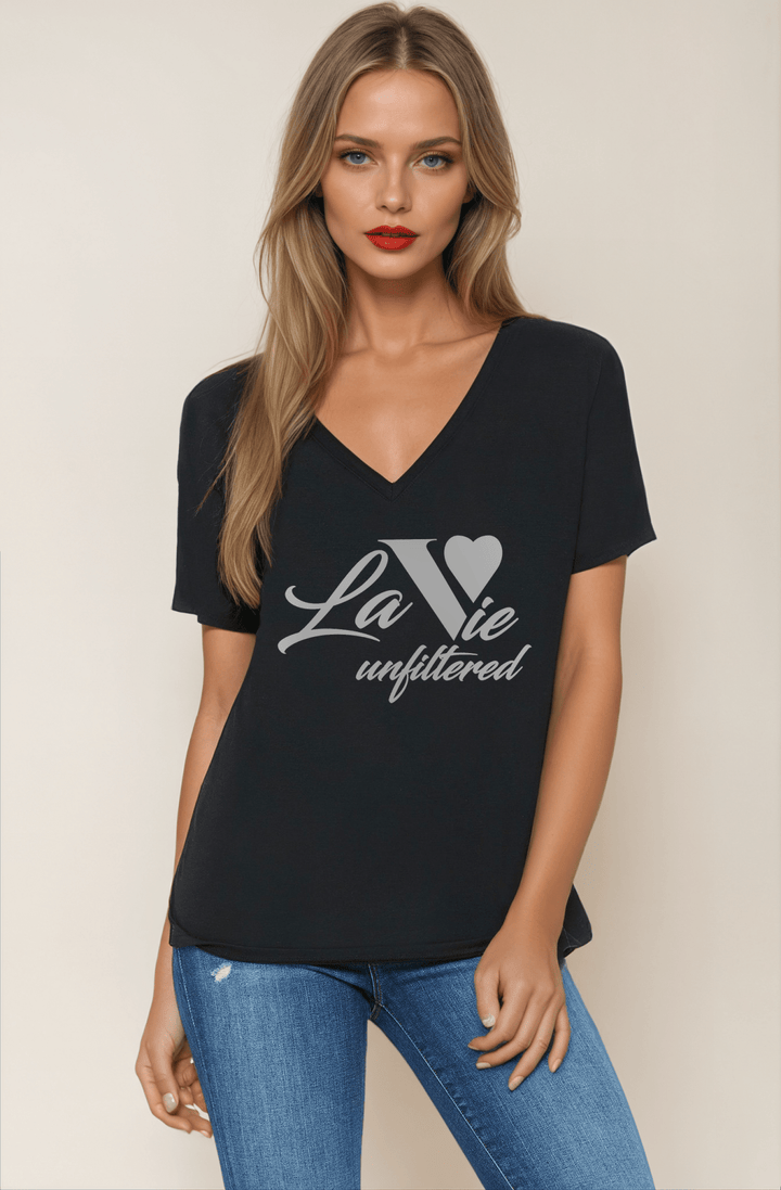La Vie unfiltered white - V - Neck Slouchy Glam Tee - La Vie unfiltered