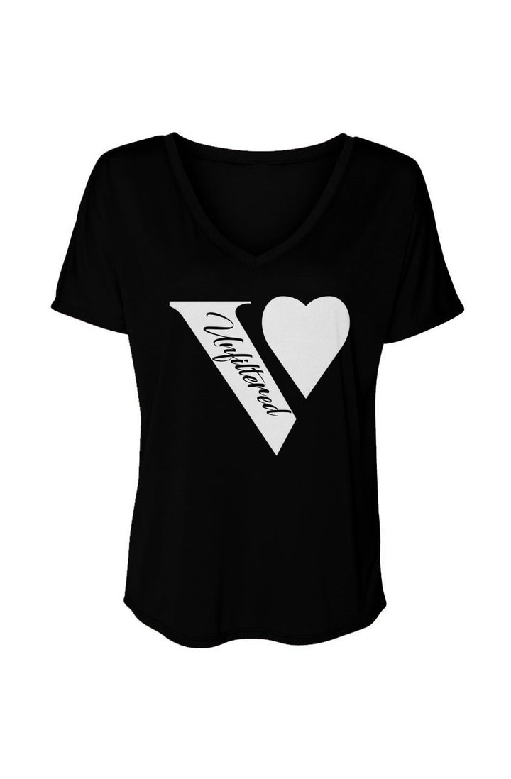 V unfiltered black & white - V - Neck Slouchy Glam Tee - La Vie unfiltered